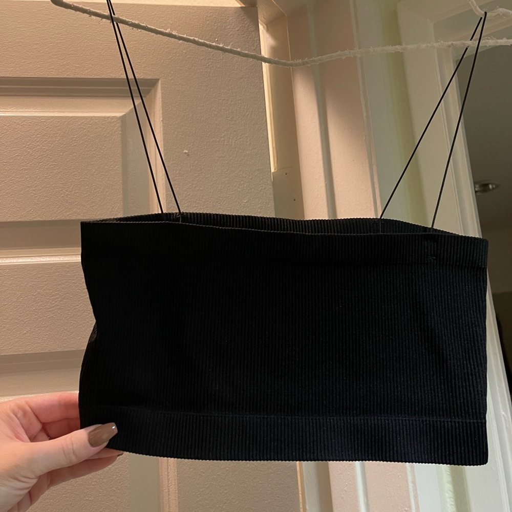 Black crop top